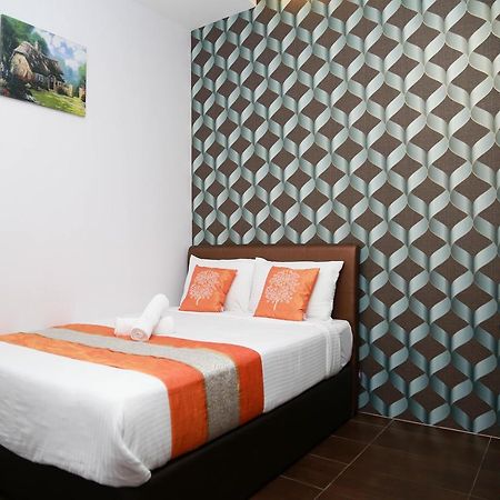 Oyo 250 Palazzo Hotel Kulai Johor Bahru Eksteriør bilde